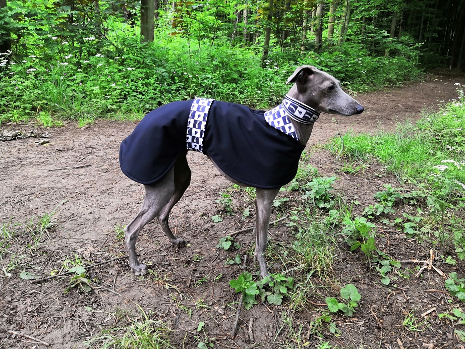 Náhled ProChrta.cz Softshellový kabátek Black & White 45 cm