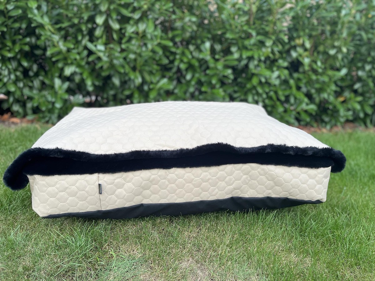 Náhled ProChrta.cz TEMPLE BEIGE BLACK